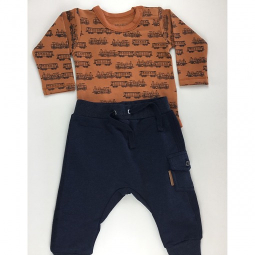 Hust and Claire, Buster Body Terracotta + Gus Bukser Navy